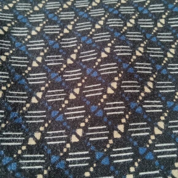 Feldini Black & Blue Geometric Print Lightweight Button Up Shirt Men's Size XXL - Picture 10 of 12